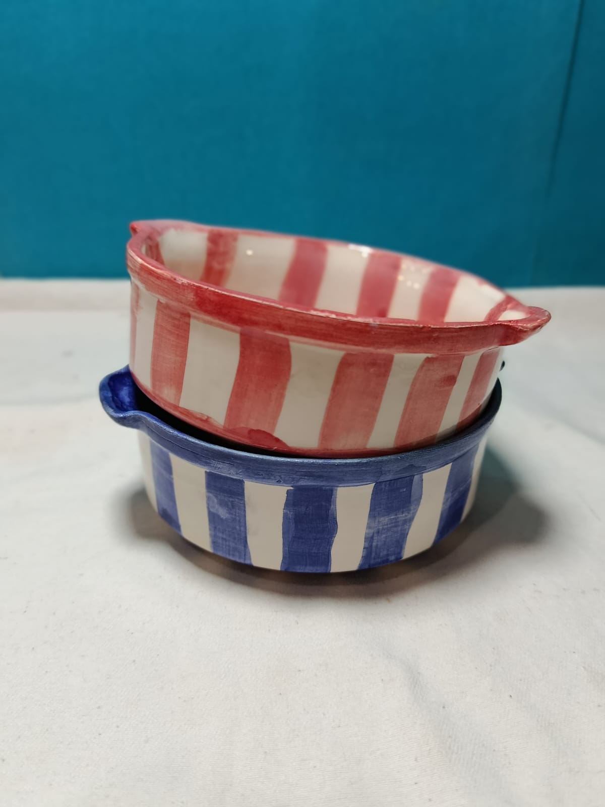 Bowls rayados rojo y azul
